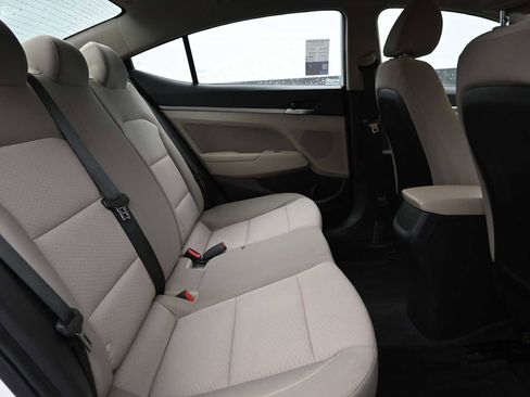 Used 2020 Hyundai Elantra SEL image 12