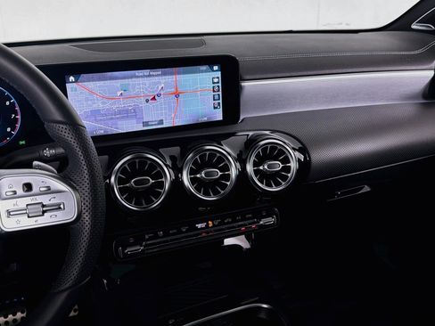 Used 2021 Mercedes-Benz A 220 image 19