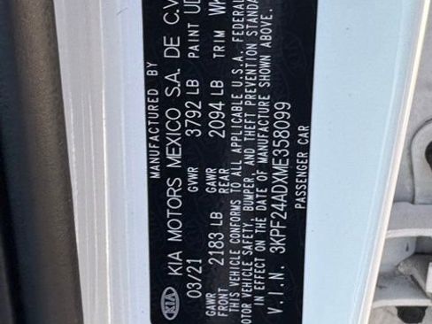 Certified 2021 Kia Forte LXS FWD image 13