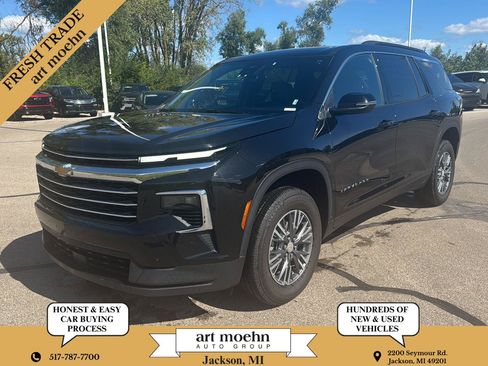 Used 2026 Chevrolet Traverse LT AWD/4WD image 1