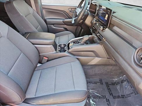 Used 2025 Chevrolet Colorado Trail Boss AWD/4WD image 26