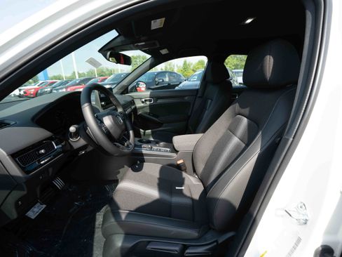 New 2025 Honda Civic Sport image 9