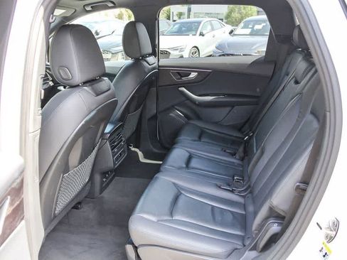 Used 2023 Audi Q7 2.0T Premium w/ Convenience Package AWD/4WD image 14