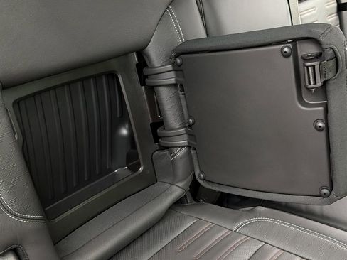 Used 2025 GMC Sierra 1500 AT4X w/ AT4X AEV Edition image 43