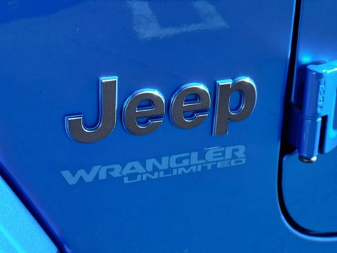 Used 2022 Jeep Wrangler Unlimited Rubicon 4xe w/ Steel Bumper Group AWD/4WD image 24