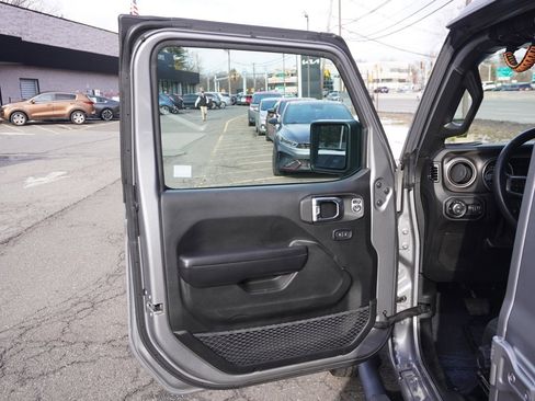 Used 2020 Jeep Gladiator Sport w/ Quick Order Package 24S image 20