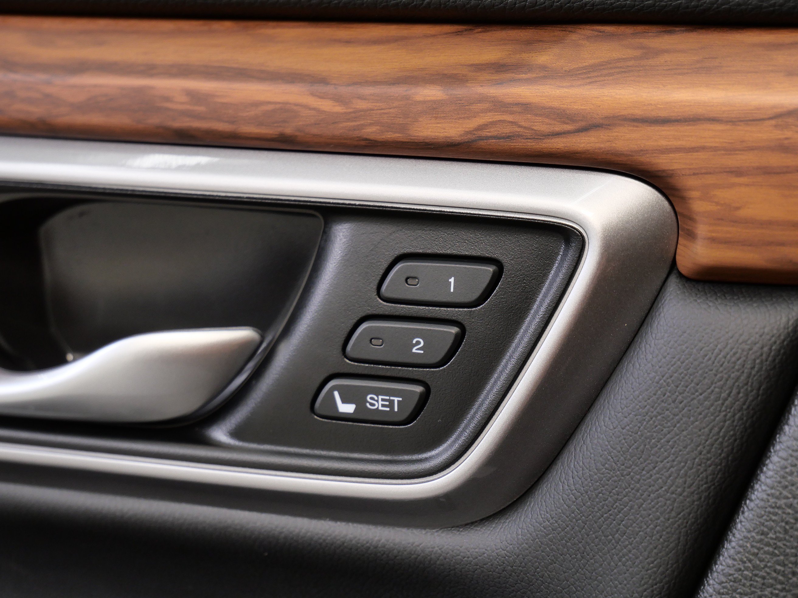 Used 2020 Honda CR-V EX-L image 33
