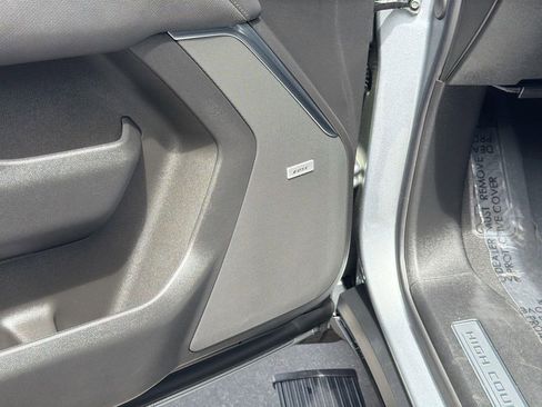 Used 2025 Chevrolet Tahoe High Country AWD/4WD image 21