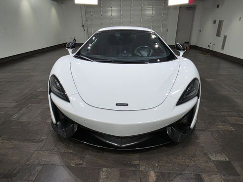 Used 2019 McLaren 570S Spider image 30
