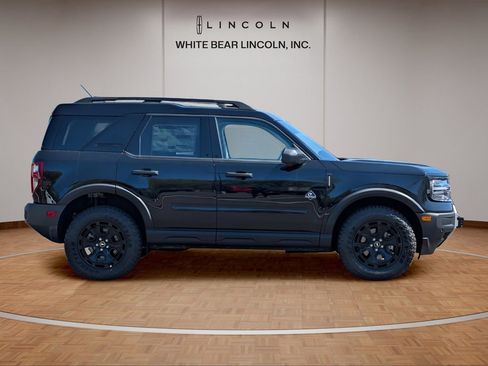 Used 2025 Ford Bronco Sport Outer Banks w/ Sasquatch Outer Banks Package AWD/4WD image 4