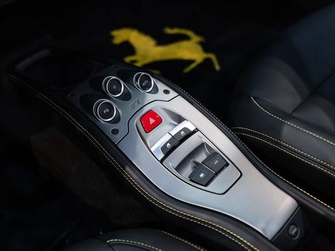 Certified 2014 Ferrari 458 Spider RWD image 37