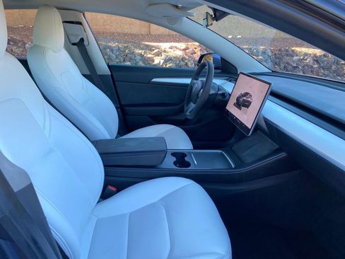 Used 2023 Tesla Model 3 Standard Range image 51