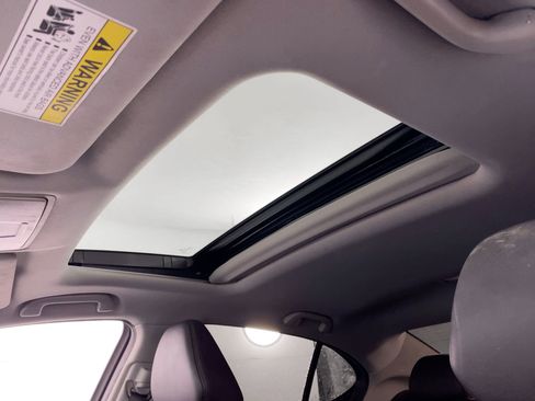 Used 2018 Acura TLX w/ Technology Package image 16