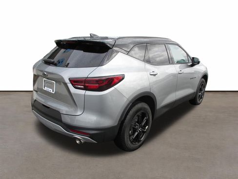 Used 2023 Chevrolet Blazer LT w/ Convenience Package image 3
