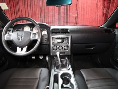 Used 2013 Dodge Challenger R/T RWD image 15