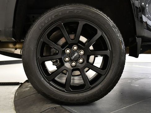 Used 2022 GMC Canyon Denali w/ Denali Black Edition Package image 15