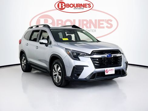 Used 2023 Subaru Ascent Premium w/ Convenience Package AWD/4WD image 1