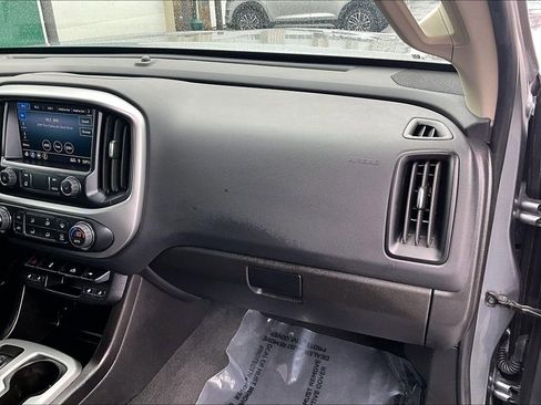 Used 2022 Chevrolet Colorado LT w/ Redline Special Edition image 17