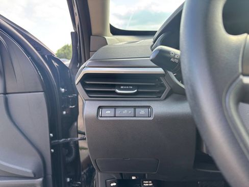 Used 2025 Nissan Altima 2.5 SV FWD image 33