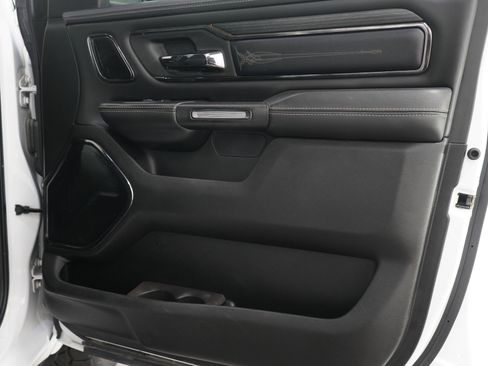 Used 2022 RAM 1500 Limited AWD/4WD image 9