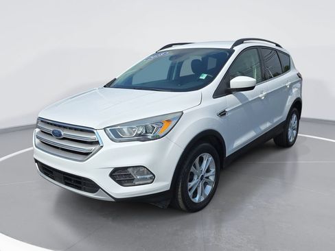 Used 2018 Ford Escape SEL w/ Ford Safe & Smart Package FWD image 9