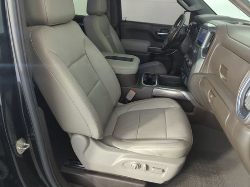Used 2019 Chevrolet Silverado 1500 LTZ w/ LTZ Premium Package AWD/4WD image 37