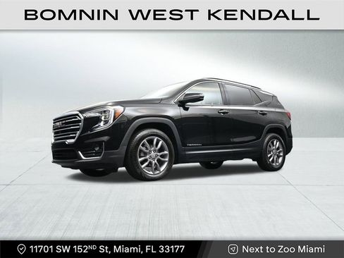 Used 2022 GMC Terrain SLT w/ Tech Package image 21