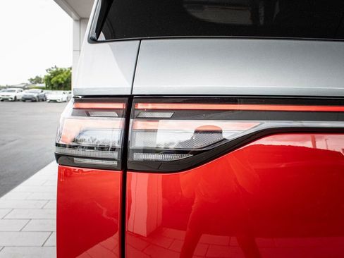 New 2025 Volkswagen ID. Buzz Pro S Plus image 15