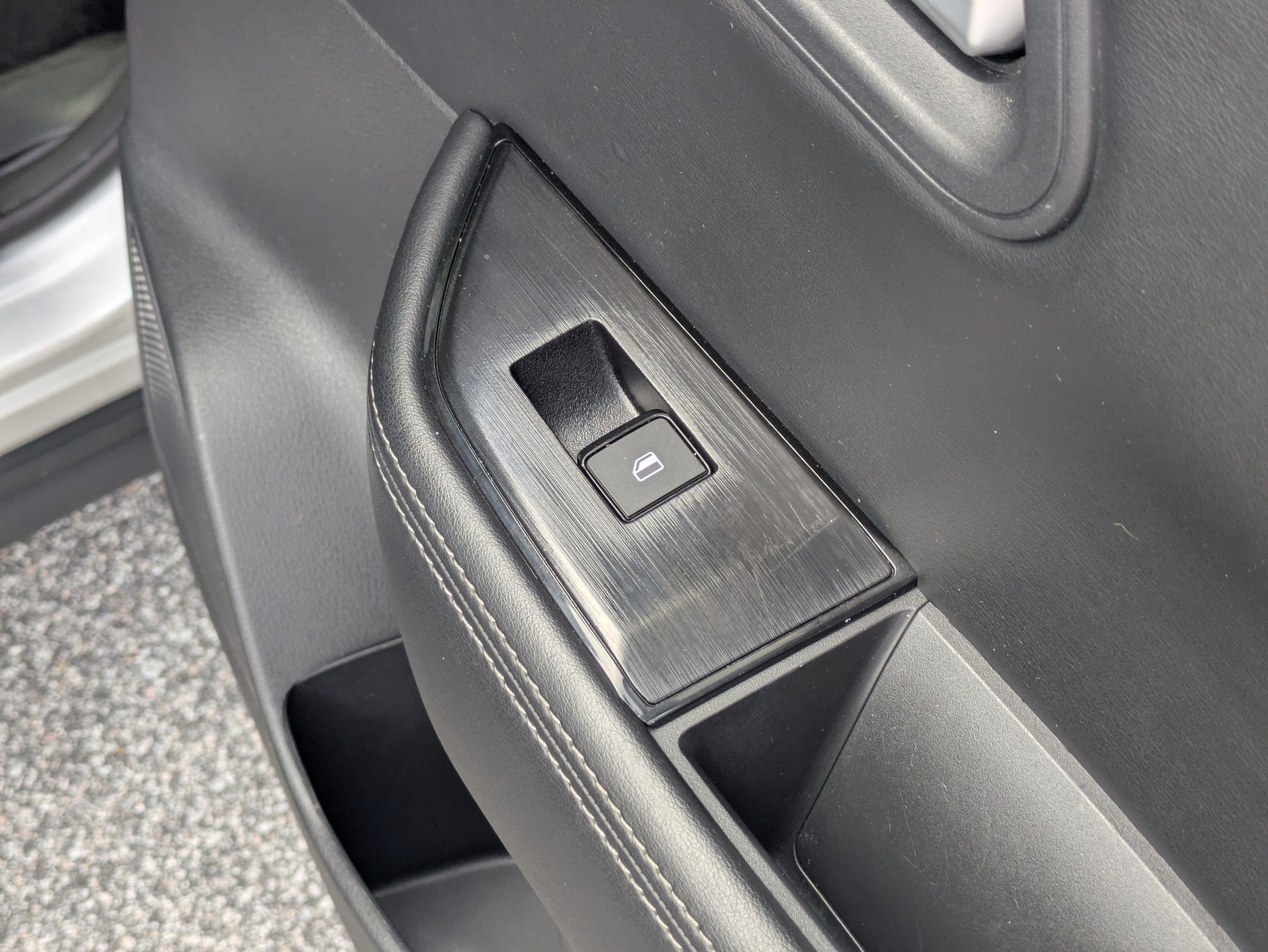 Certified 2024 Nissan Rogue SV AWD/4WD image 35