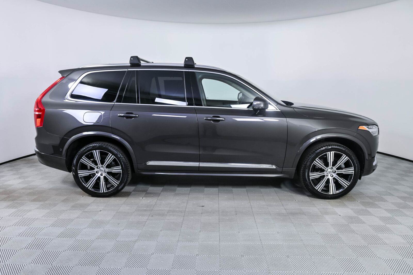 Certified 2024 Volvo XC90 T8 Ultimate w/ Lounge Package AWD/4WD image 27