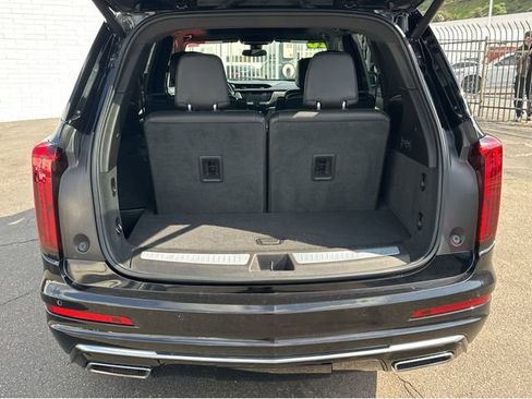 Used 2020 Cadillac XT6 Premium Luxury image 31