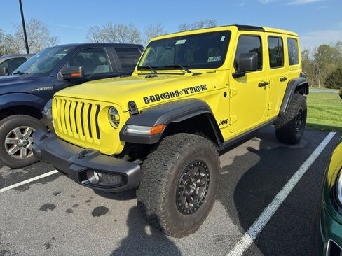 Used 2022 Jeep Wrangler Unlimited Sport image 4