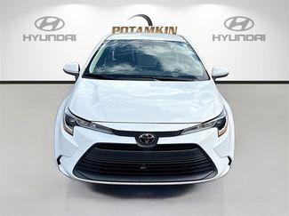 Used 2023 Toyota Corolla LE w/ LE Convenience Package video 2