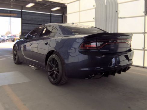 Used 2020 Dodge Charger SXT RWD image 8