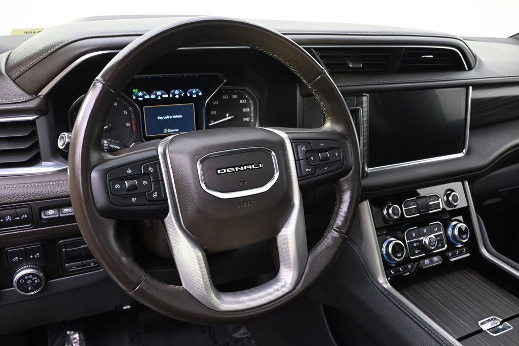 Used 2021 GMC Yukon Denali w/ Denali Premium Package AWD/4WD image 12