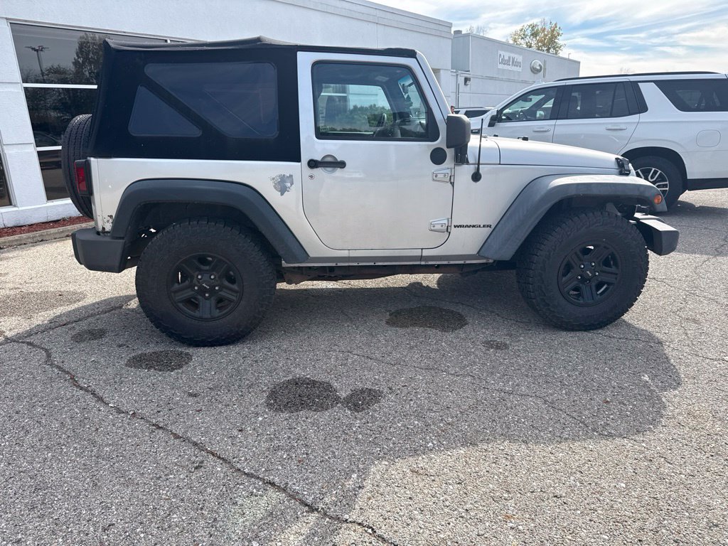 Used 2012 Jeep Wrangler Sport w/ Connectivity Group AWD/4WD image 2