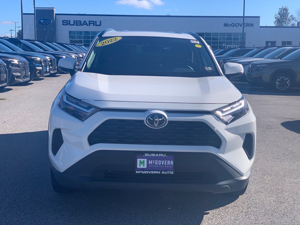Used 2022 Toyota RAV4 XLE w/ Convenience Package AWD/4WD image 2