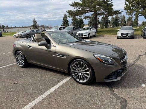 Used 2018 Mercedes-Benz SLC 300 image 10