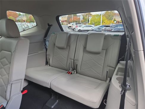 New 2026 Volkswagen Atlas SE image 28