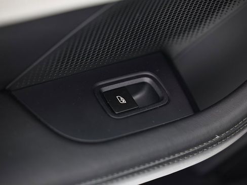 Certified 2024 Porsche Taycan image 25