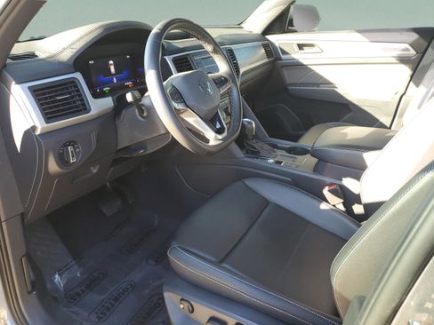Used 2019 Volkswagen Atlas SEL FWD image 19