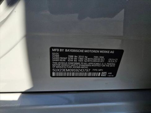 Certified 2025 BMW X7 xDrive40i w/ Premium Package AWD/4WD image 24