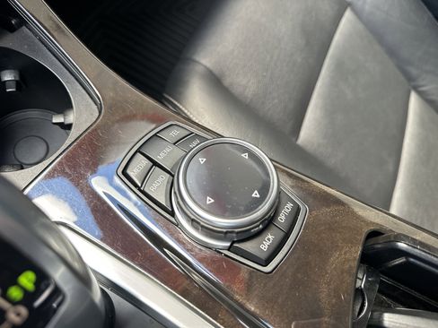 Used 2014 BMW 528i xDrive Sedan AWD/4WD image 34