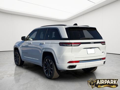 New 2025 Jeep Grand Cherokee Overland w/ Adv Protech Group III AWD/4WD image 7