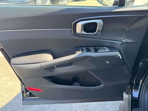 New 2026 Kia Sorento S w/ S Panoramic Sunroof Package image 24