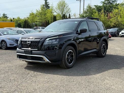 Used 2025 Nissan Pathfinder Rock Creek AWD/4WD image 2