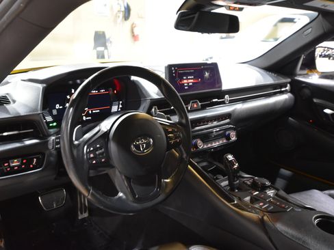 Used 2021 Toyota Supra Premium image 18