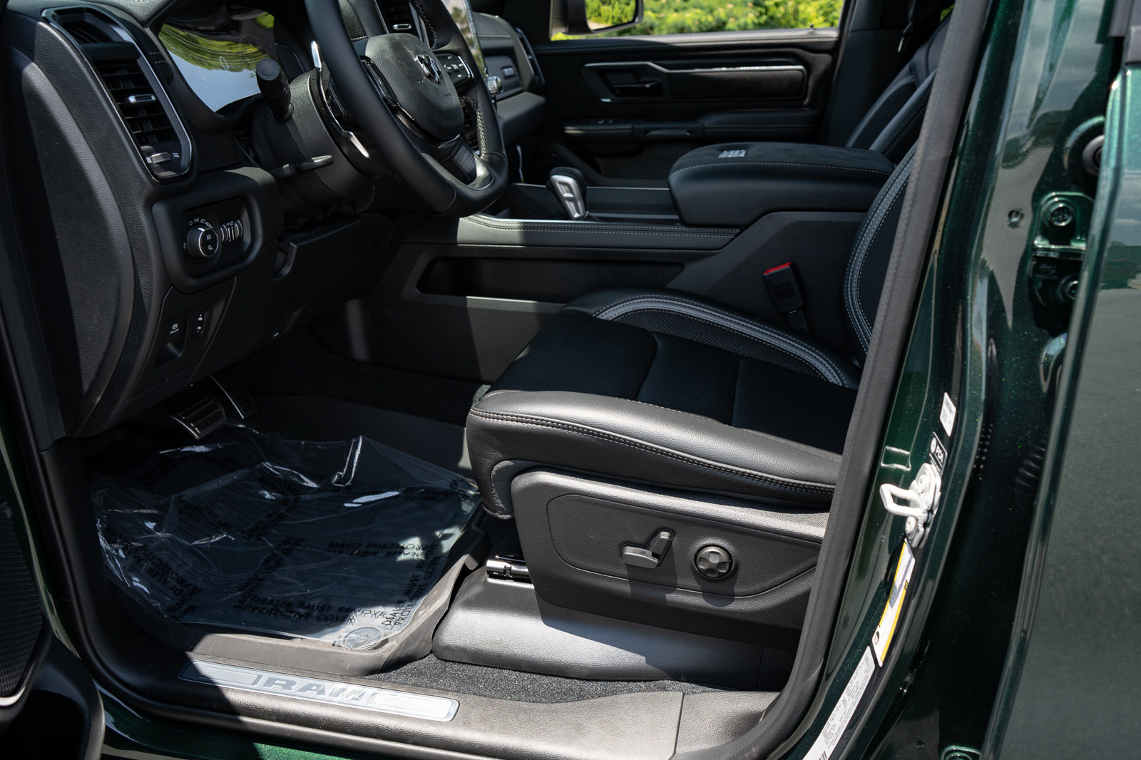 New 2026 RAM 1500 RHO AWD/4WD image 30
