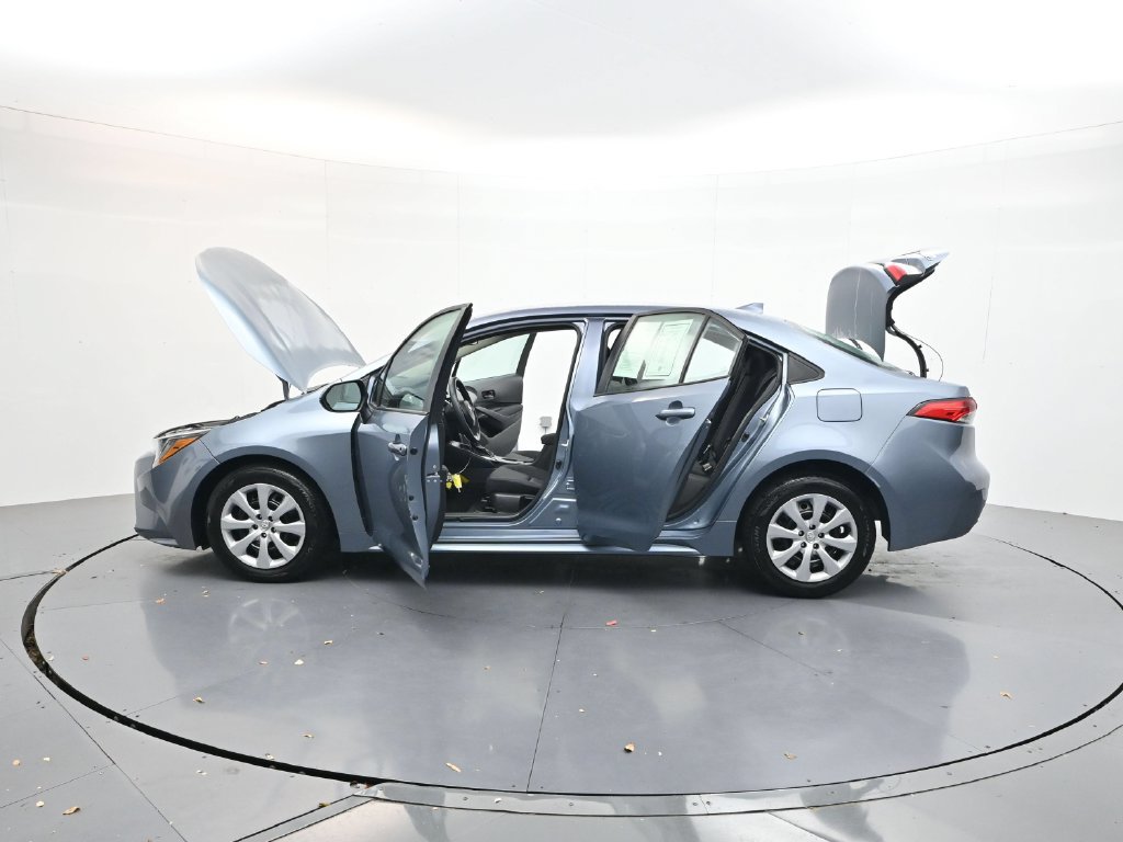 Used 2023 Toyota Corolla LE FWD image 34