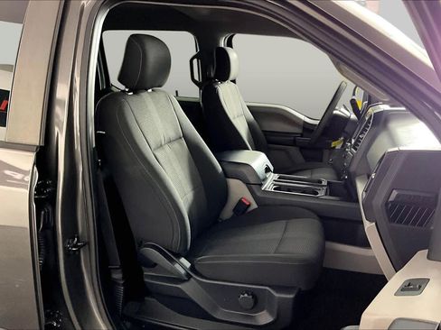 Used 2017 Ford F150 XL w/ Equipment Group 101A Mid RWD image 9